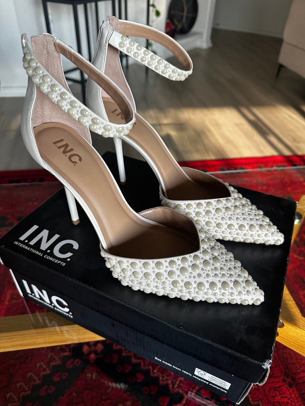 NEW INC International Concept White Pearl Heels Size 11